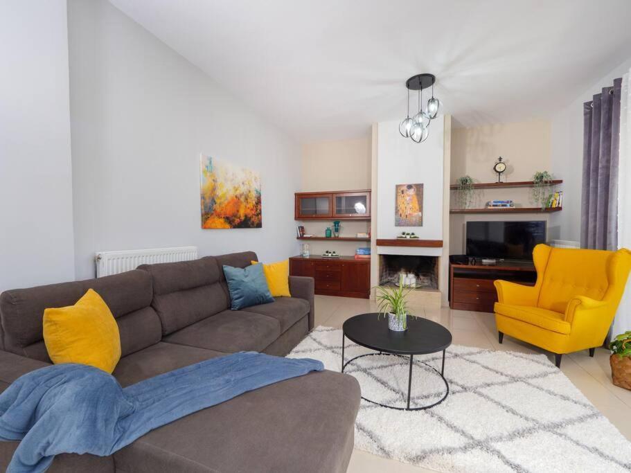 Gpk Bright & Stylish 4br - Central With Free Parking Appartement Héraklion