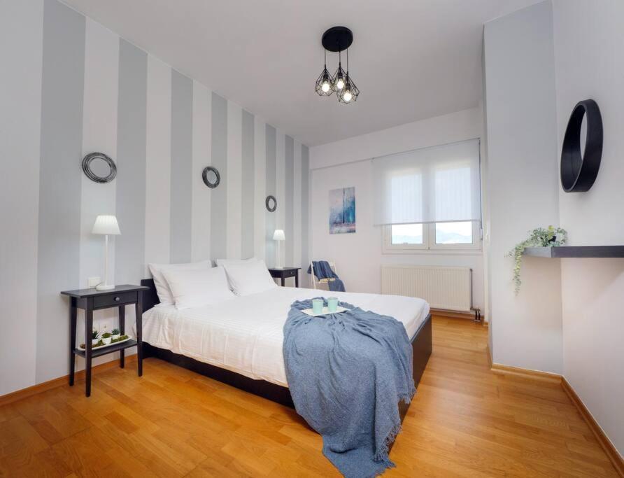 Gpk Bright & Stylish 4br - Central With Free Parking Appartement Héraklion