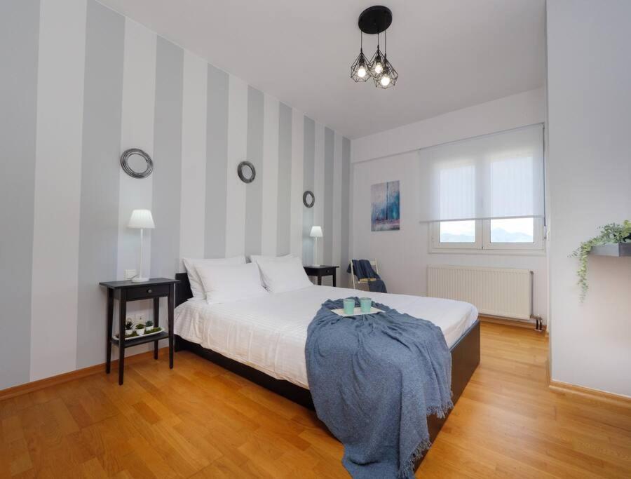 Gpk Bright & Stylish 4br - Central With Free Parking Héraklion